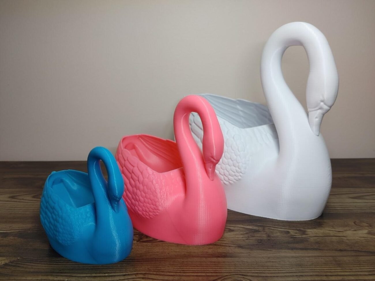 Jamie Creates 3D Printed Animal Planter Curved Swan Colours Sizes Category Swan Curved Planter - Select Size & Colour
