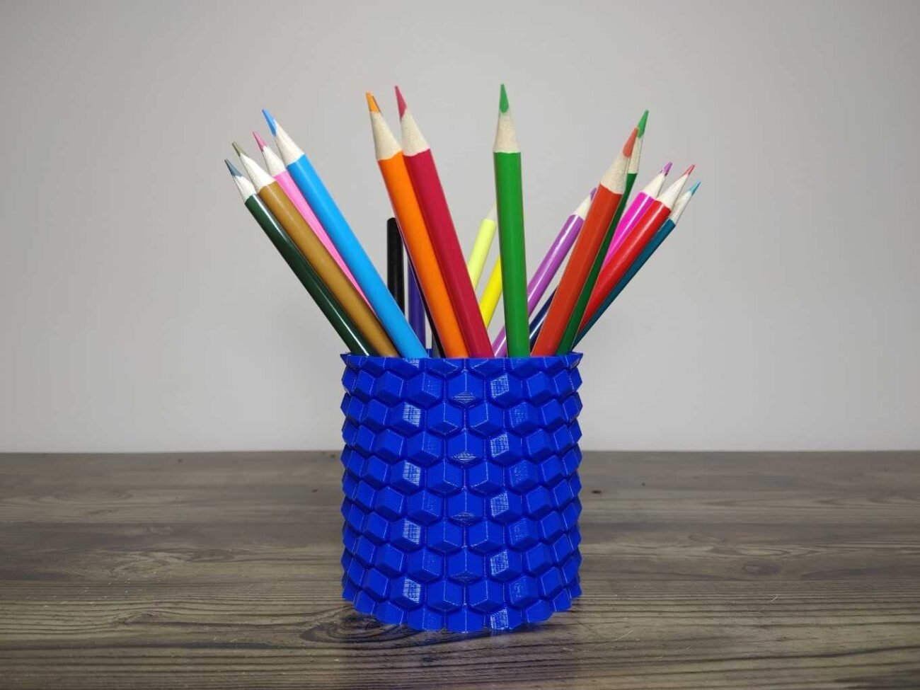 Jamie Creates 3D Printed Vase Planter Honeycomb Single Colour with Pencils Honeycomb Vase - Select Size