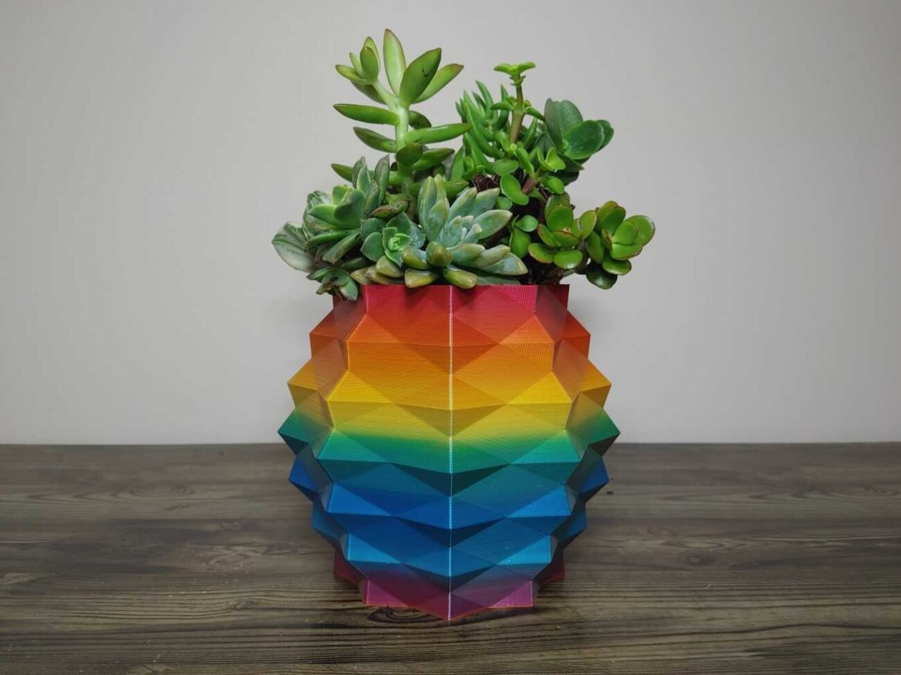 Pineapple Vase Rapid Rainbow - Select Size